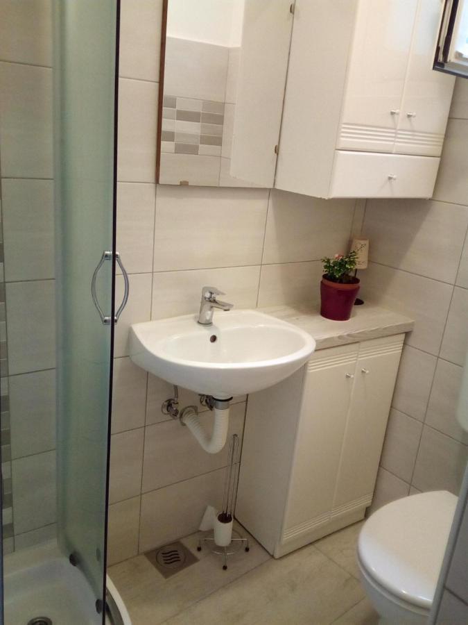 Apartment Nadija Брсеч Екстер'єр фото